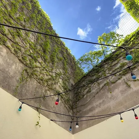 La Petite Duguesclin Nîmes